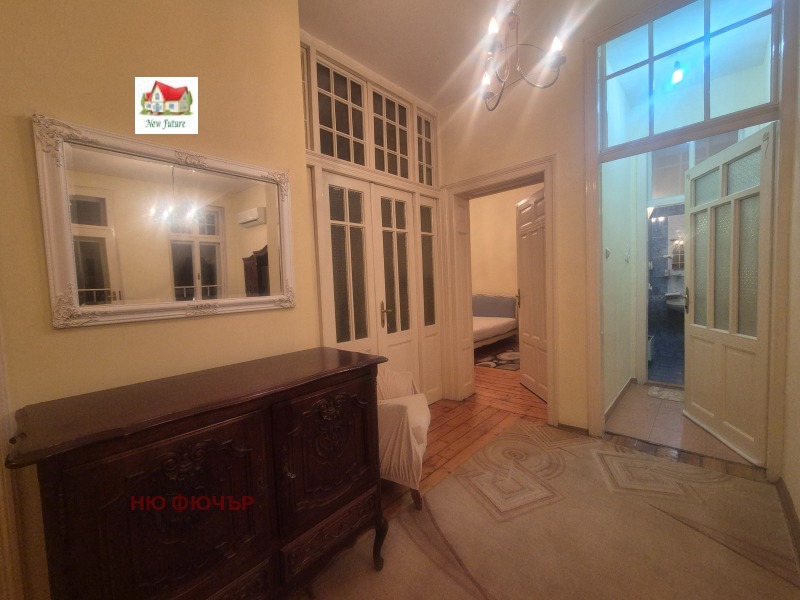 Дава под наем 3-СТАЕН, гр. София, Център