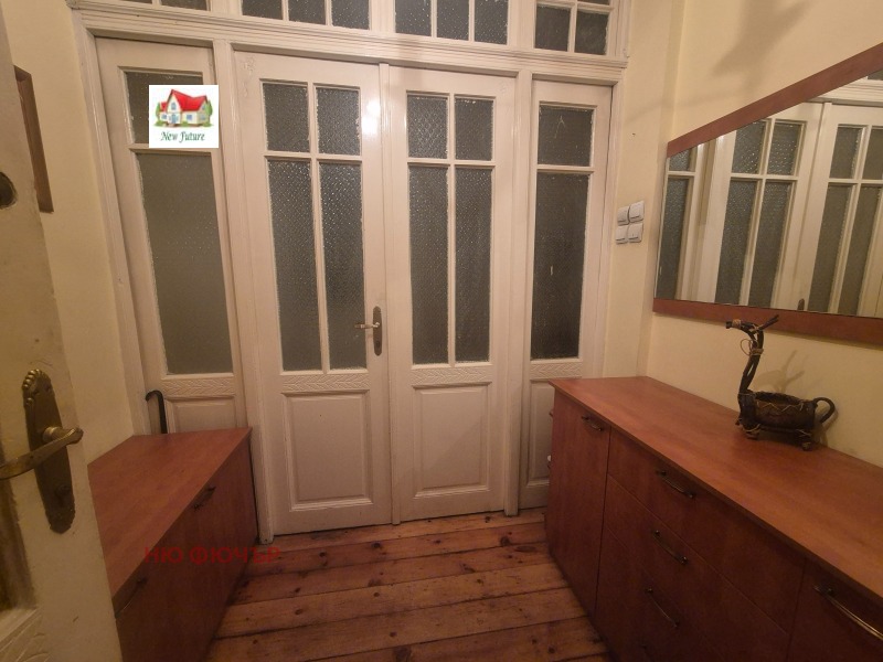 Дава под наем 3-СТАЕН, гр. София, Център, снимка 2 - Апартаменти - 53365421