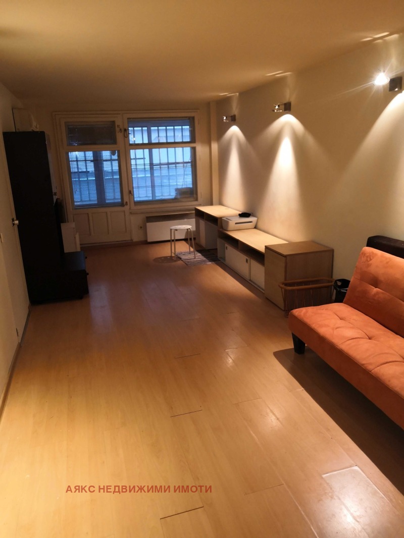 Vuokrattavana  1 makuuhuone Sofia , Ivan Vazov , 60 neliömetriä | 87715998