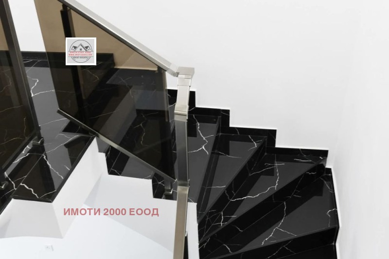 Дава под наем БИЗНЕС ИМОТ, гр. Казанлък, област Стара Загора, снимка 2 - Други - 51269943