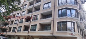 1 dormitorio Vazrazhdane, Burgas