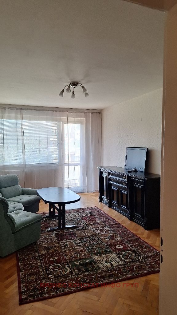 Vuokrattavana  2 makuuhuonetta Sofia , Mladost 2 , 90 neliömetriä | 15064913 - kuva [3]