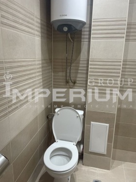 3-стаен град Варна, Колхозен пазар 12
