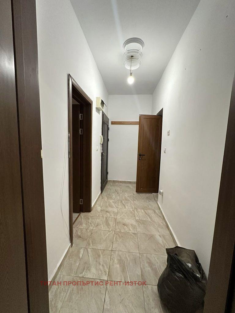 Дава под наем 3-СТАЕН, гр. Бургас, Възраждане, снимка 2 - Апартаменти - 53768809