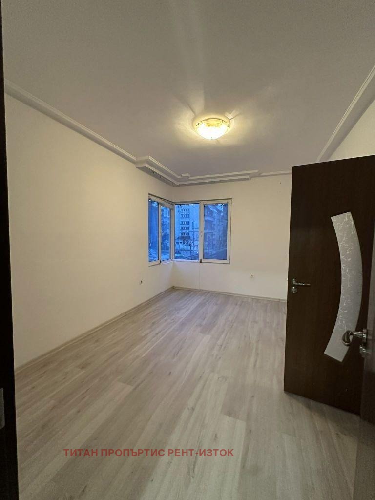 Дава под наем 3-СТАЕН, гр. Бургас, Възраждане, снимка 3 - Апартаменти - 53768809