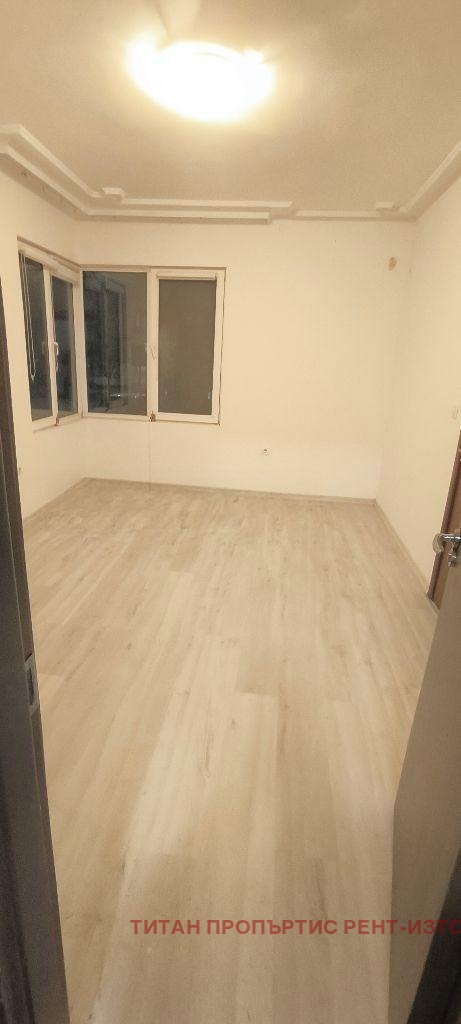 Дава под наем 3-СТАЕН, гр. Бургас, Възраждане