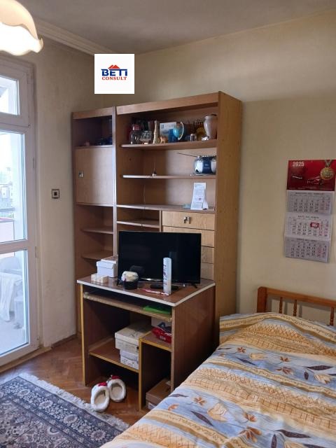 Дава под наем СТАЯ, гр. София, Света Троица, снимка 2 - Стаи под наем - 56208046