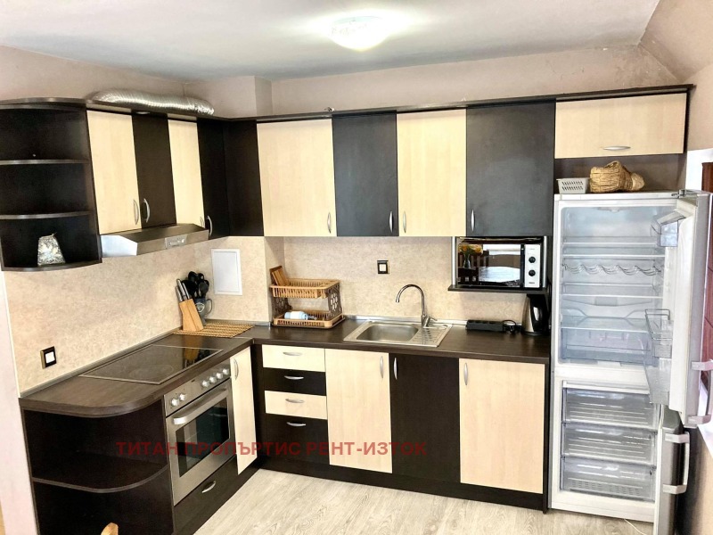 Дава под наем 3-СТАЕН, гр. Бургас, Лазур