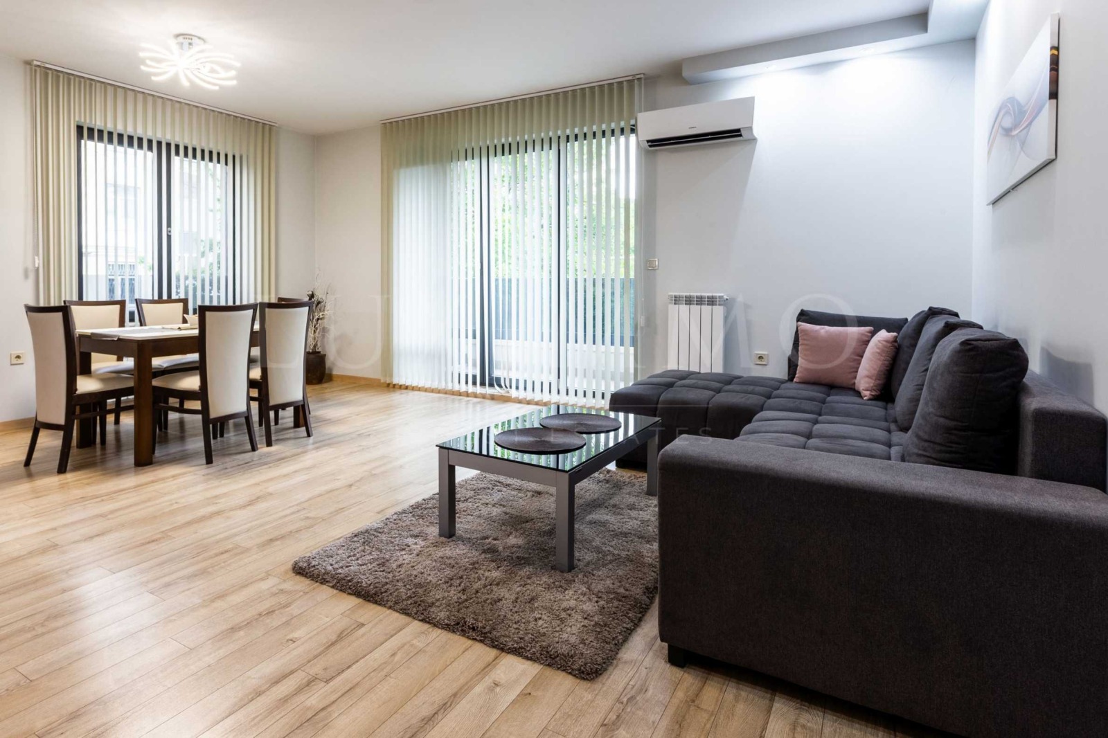 Дава под наем 2-СТАЕН, гр. София, Изгрев, снимка 3 - Апартаменти - 54304674