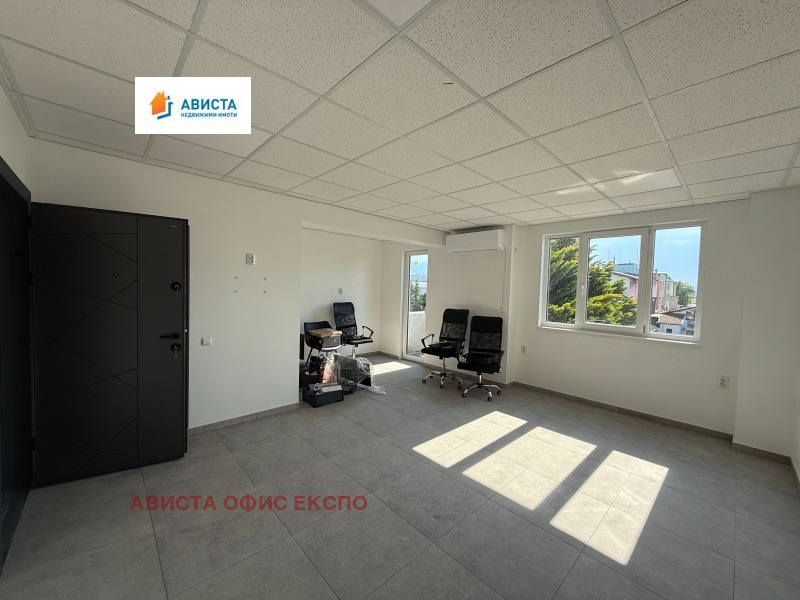 Дава под Наем СКЛАД в град София, Враждебна - 28 кв.м / 250 € » 488.96 лв., АВИСТА ОФИС ЕКСПО