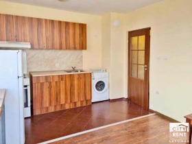 1 dormitorio Akatsiya, Veliko Tarnovo 1