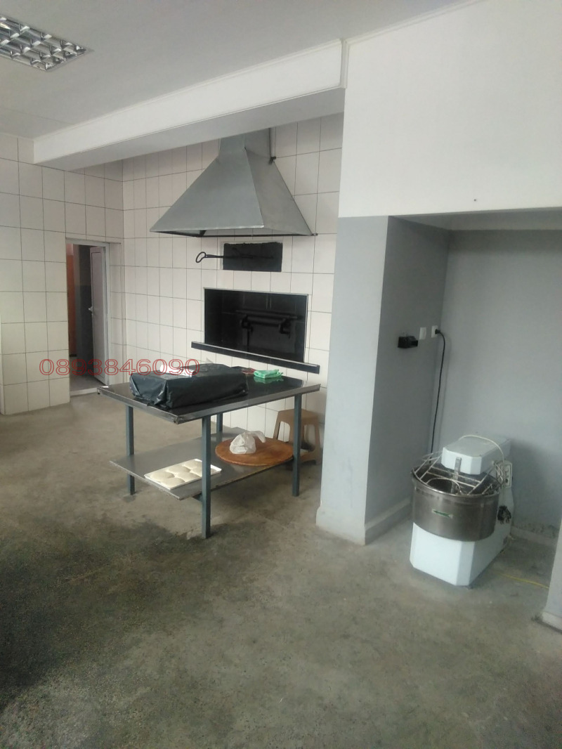 Дава под наем ПРОМ. ПОМЕЩЕНИЕ, с. Крепча, област Търговище, снимка 14 - Производствени сгради - 52781366