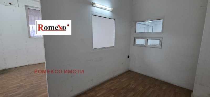 Дава под наем  Склад град Пловдив , Рогошко шосе , 240 кв.м | 77548812 - изображение [6]
