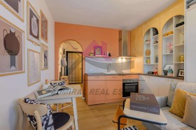 Studio Cveten kvartal, Varna