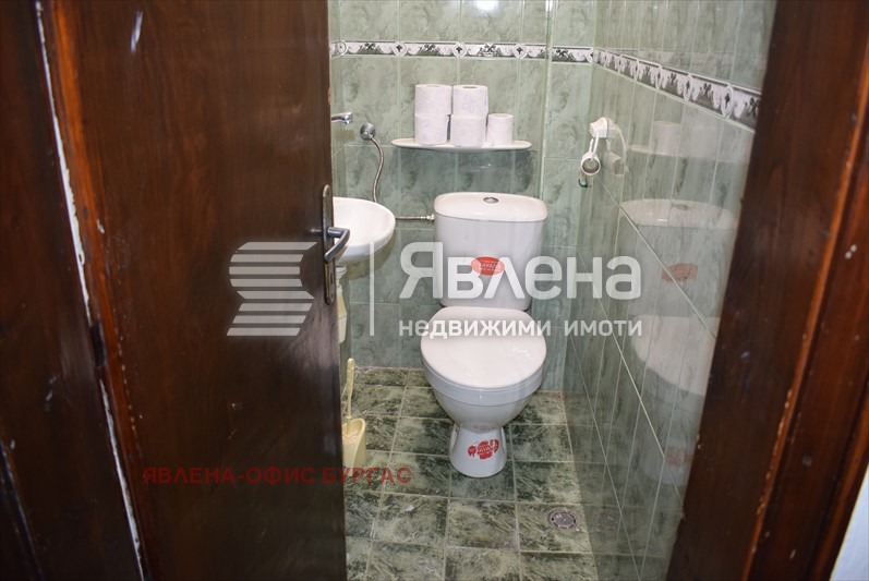 Дава под наем 3-СТАЕН, гр. Бургас, Център, снимка 13 - Апартаменти - 52542305