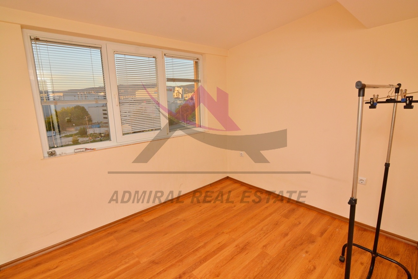 ���� ��� ���� 3-����� | Imot.bg � ����������� 4