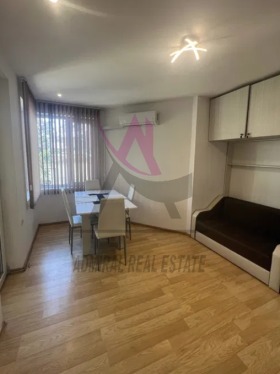 1 soverom Kolhozen pazar, Varna 3