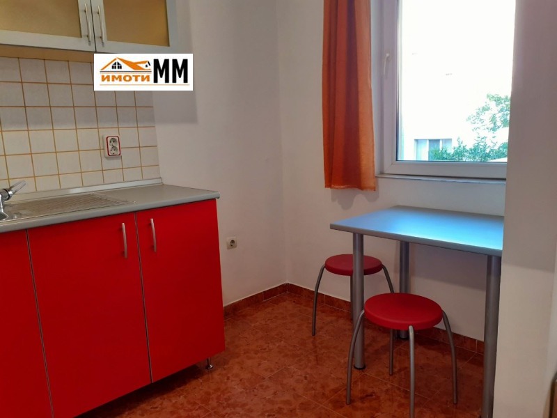 For Rent  Studio Plovdiv , Kyuchuk Parizh , 50 sq.m | 17614926