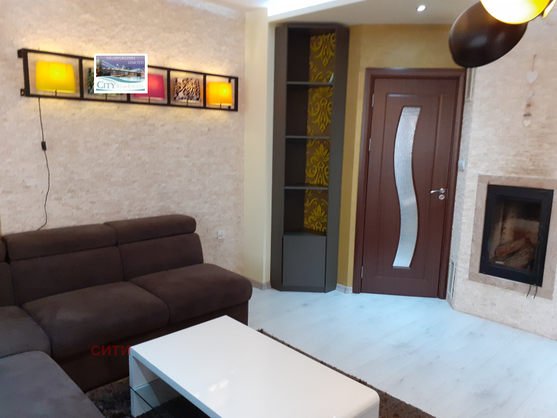 Дава под наем 2-СТАЕН, гр. Пловдив, Кючук Париж, снимка 2 - Апартаменти - 52845095