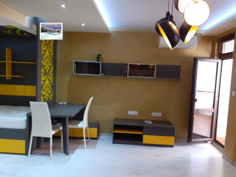 Дава под наем 2-СТАЕН, гр. Пловдив, Кючук Париж, снимка 2 - Апартаменти - 53182727