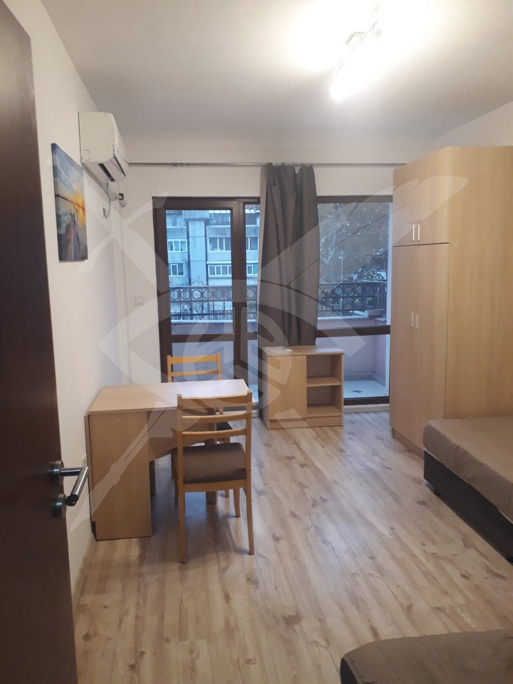 Дава под наем 4-СТАЕН, гр. Варна, Окръжна болница-Генерали, снимка 3 - Апартаменти - 54764167