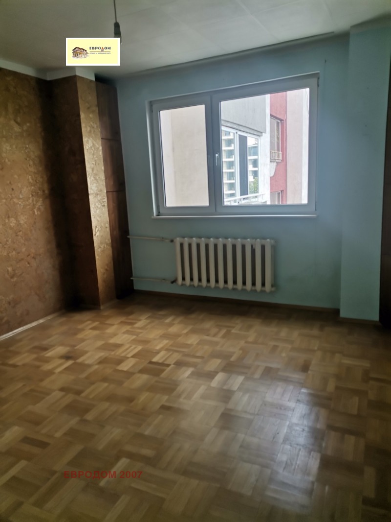 Kiadó  3+ hálószoba Plovdiv , Karsijaka , 110 négyzetméter | 24201110 - kép [7]