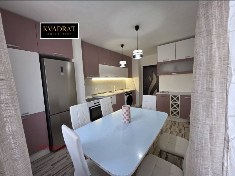 Дава под Наем 3-СТАЕН в град Варна, Кайсиева градина - 70 кв.м / 550 € » 1 075.71 лв., КВАДРАТ