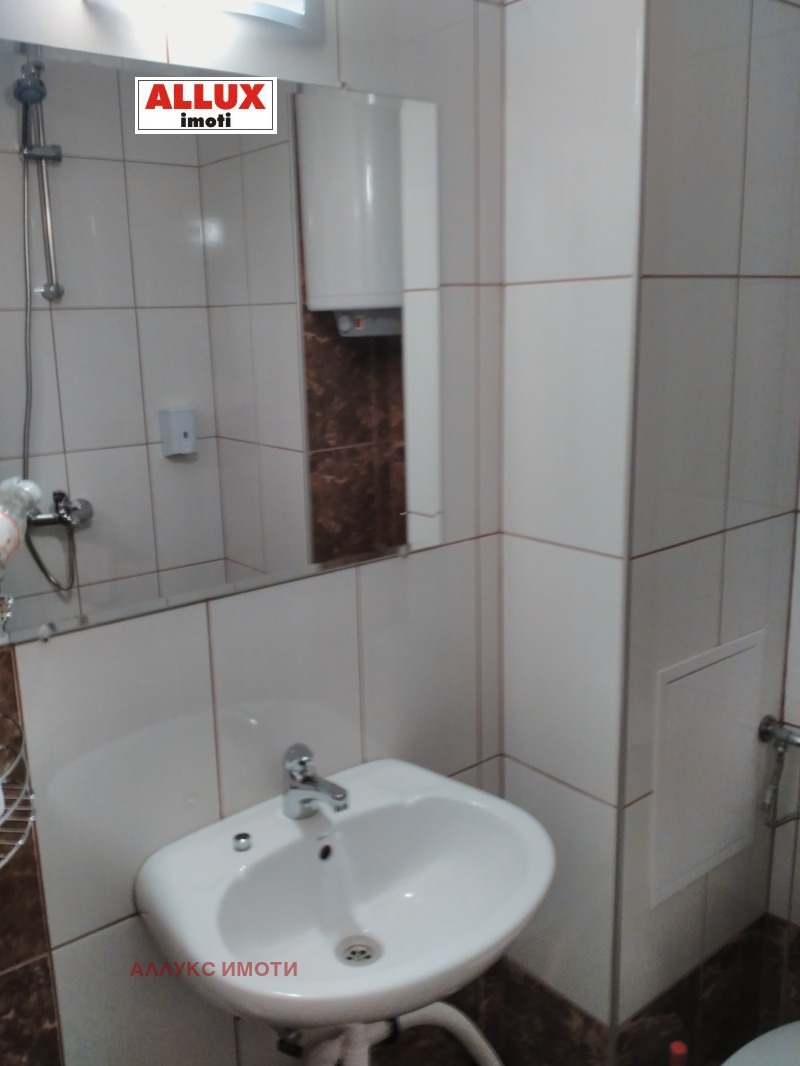 Дава под наем  2-стаен град Русе , Централен южен район , 50 кв.м | 55338542 - изображение [8]