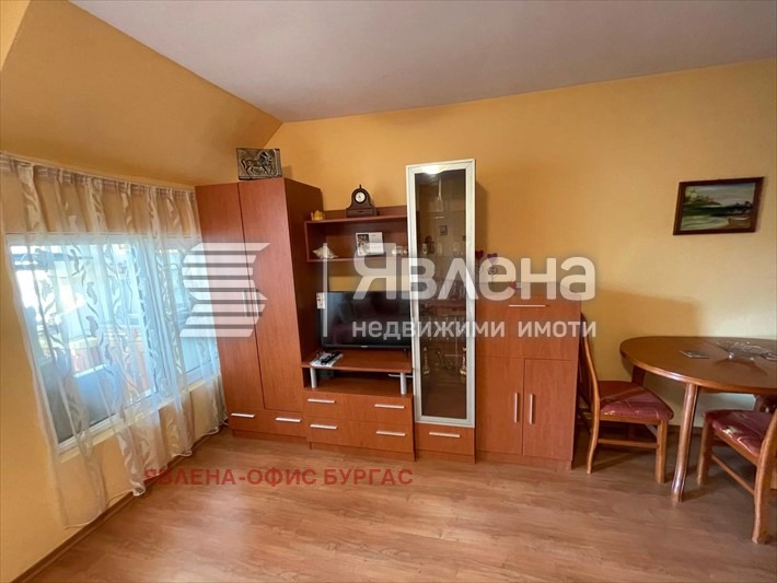 Дава под наем 2-СТАЕН, гр. Бургас, Лазур, снимка 3 - Апартаменти - 55437241