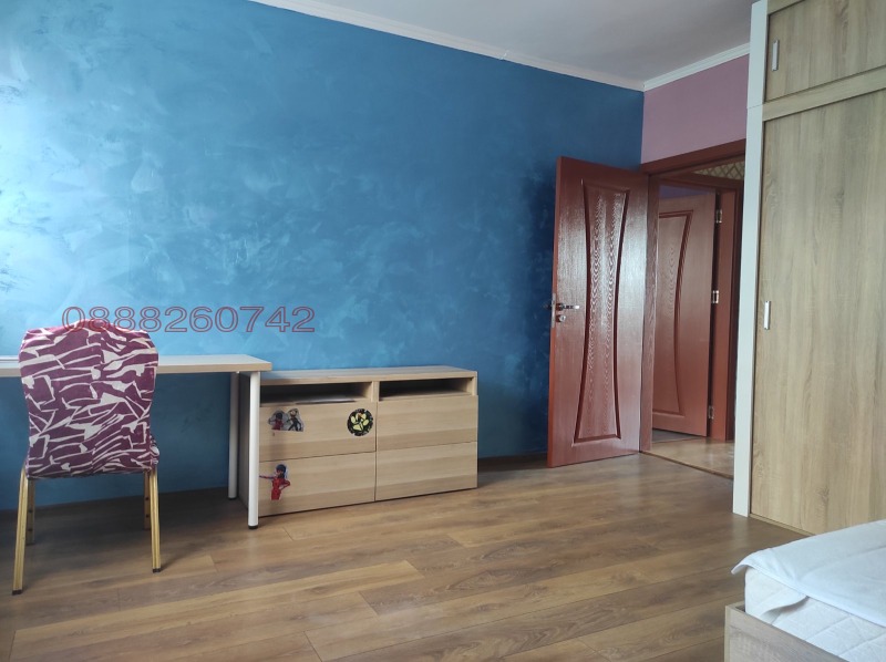 Дава под наем 3-СТАЕН, гр. София, Център, снимка 13 - Апартаменти - 52917516