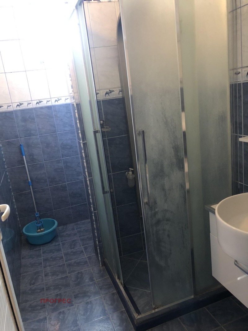 Zu vermieten  2 Schlafzimmer Plowdiw , Karschijaka , 96 qm | 40329579 - Bild [16]