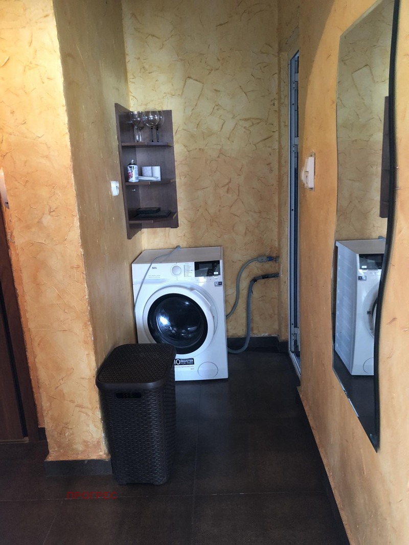 Zu vermieten  2 Schlafzimmer Plowdiw , Karschijaka , 96 qm | 40329579 - Bild [13]