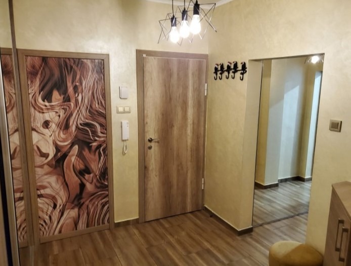Дава под наем  3-стаен град София , Изгрев , 85 кв.м | 61144547 - изображение [3]