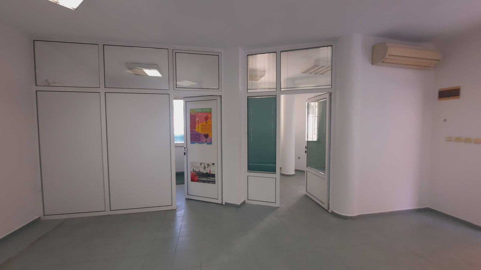 Дава под наем ОФИС, гр. Пловдив, Център, снимка 4 - Офиси - 54423327