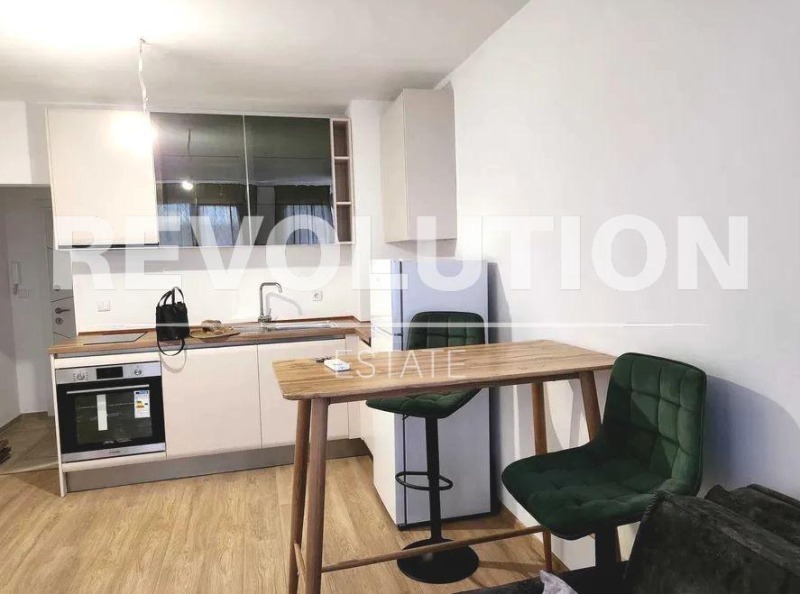 Дава под наем 1-СТАЕН, гр. Варна, Владислав Варненчик 1, снимка 1 - Апартаменти - 53462704