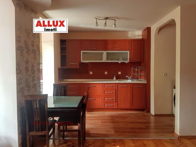 Do wynajęcia  2 sypialnie Ruse , Centar , 80 mkw | 85031597 - obraz [6]
