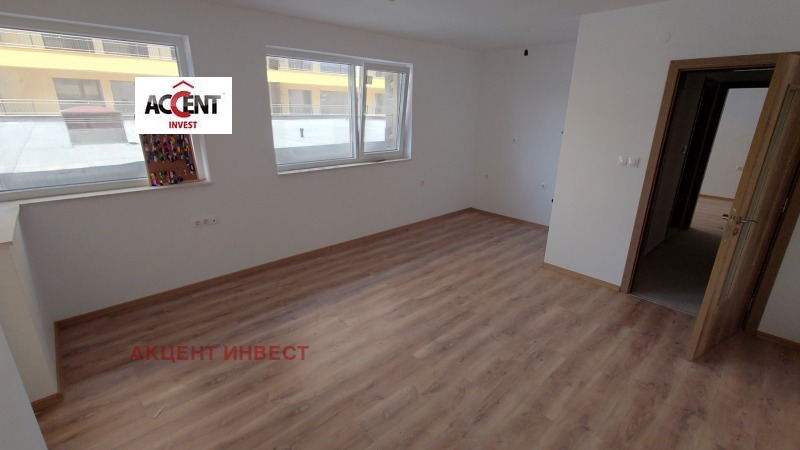 Do wynajęcia  Biuro Warna , Pobeda , 57 mkw | 82078765 - obraz [4]