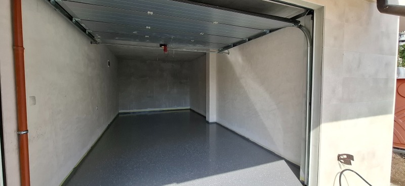 Zu vermieten  Garage Ruse , Zentralen koop. pazar , 27 qm | 48543691