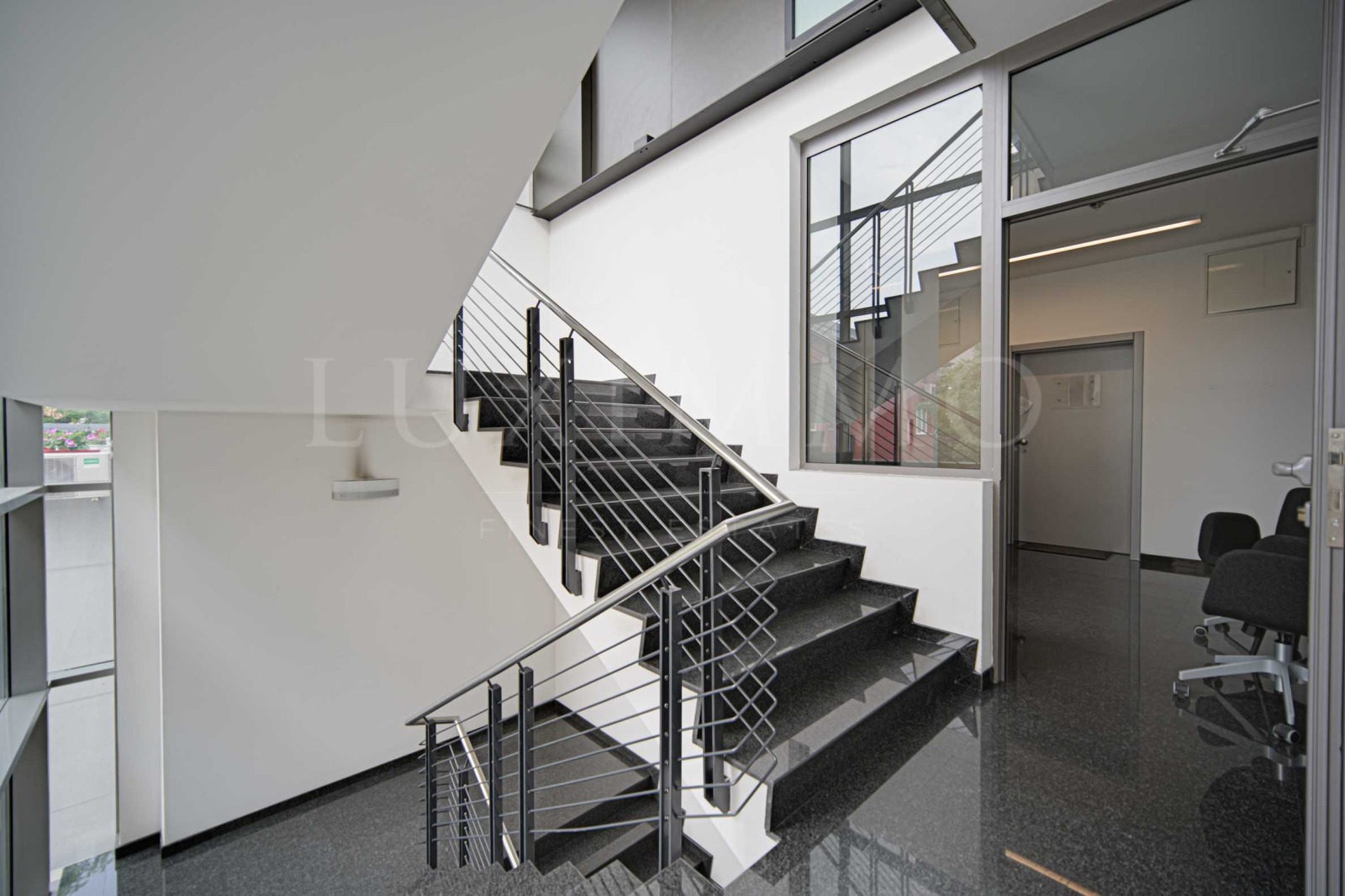 Дава под наем ОФИС, гр. София, Център, снимка 10 - Офиси - 54004907