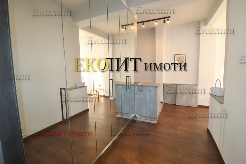 Издаје се  1 спаваћа соба Софија , Центар , 65 м2 | 62842163 - слика [2]