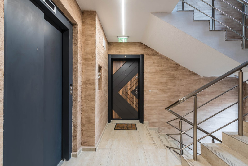 Дава под наем 3-СТАЕН, гр. Варна, Колхозен пазар, снимка 12 - Апартаменти - 53378993