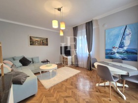 1 Schlafzimmer Doktorski pametnik, Sofia
