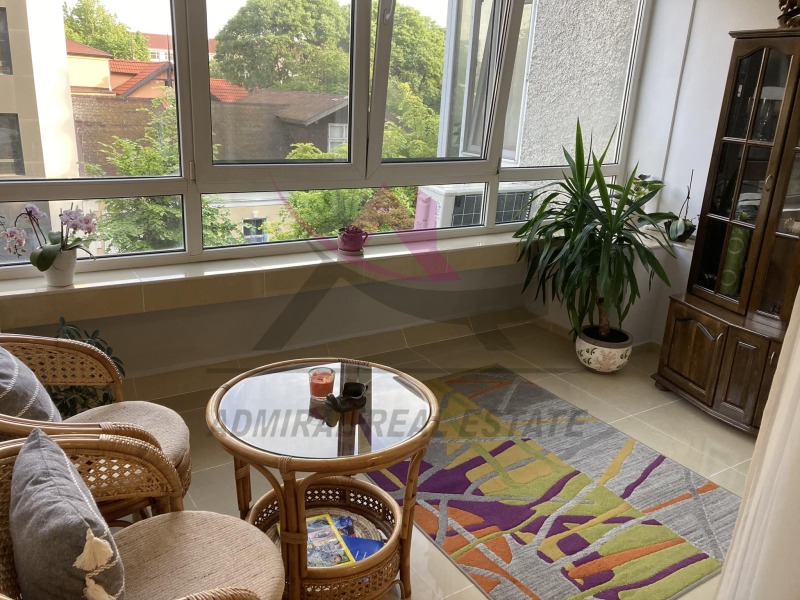 K pronájmu  2 ložnice Varna , Centar , 65 m2 | 40421406 - obraz [9]