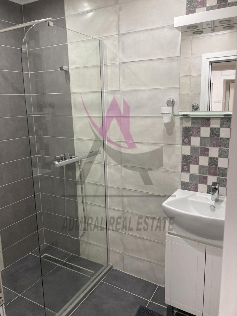 K pronájmu  2 ložnice Varna , Centar , 65 m2 | 40421406 - obraz [8]