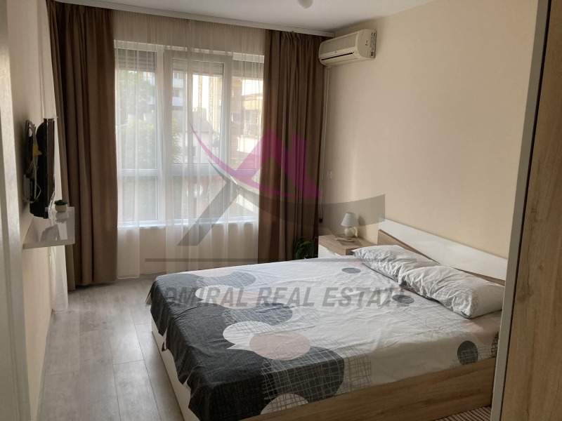 K pronájmu  2 ložnice Varna , Centar , 65 m2 | 40421406 - obraz [5]