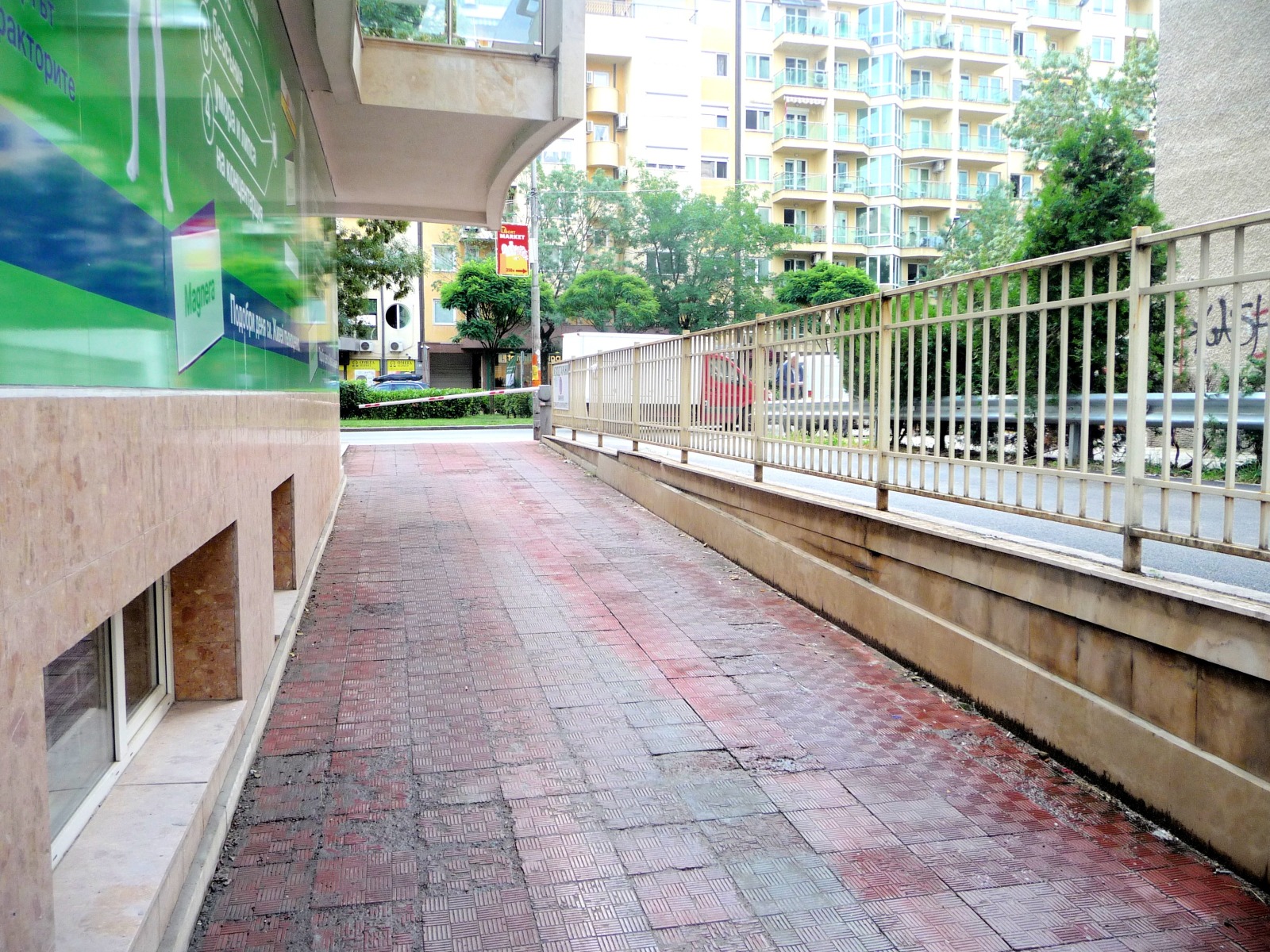 Дава под наем ГАРАЖ, ПАРКОМЯСТО, гр. София, Иван Вазов