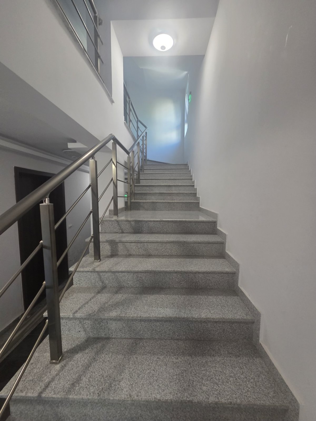 ���� ��� ���� 3-����� | Imot.bg � ����������� 6