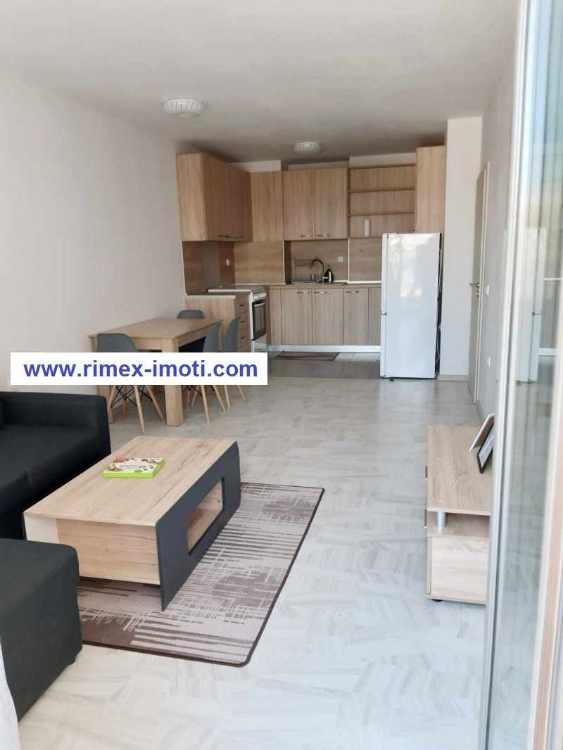 Kiralık  2 yatak odası Plovdiv , Centar , 75 metrekare | 74091314