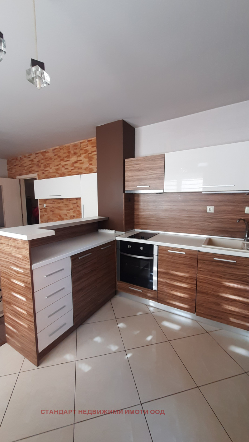 Дава под наем 2-СТАЕН, гр. Пловдив, Каменица 2