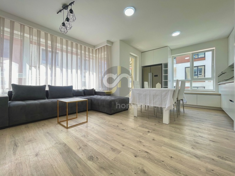 Te huur  2 slaapkamers Sofia , Darvenitsa , 120 m² | 52156030
